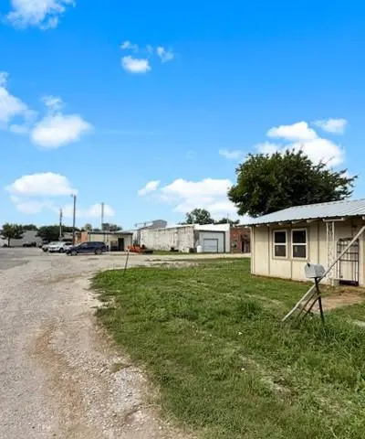 210 Carrie Mabrie Street, Trenton TX 75490 - Photo 3
