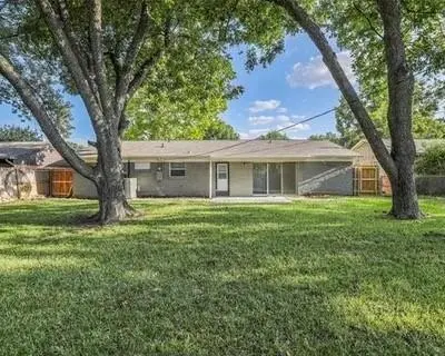 2023 Menefee Street, Arlington TX 76010