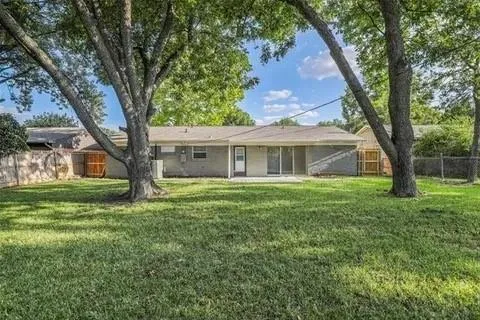 2023 Menefee Street, Arlington TX 76010
