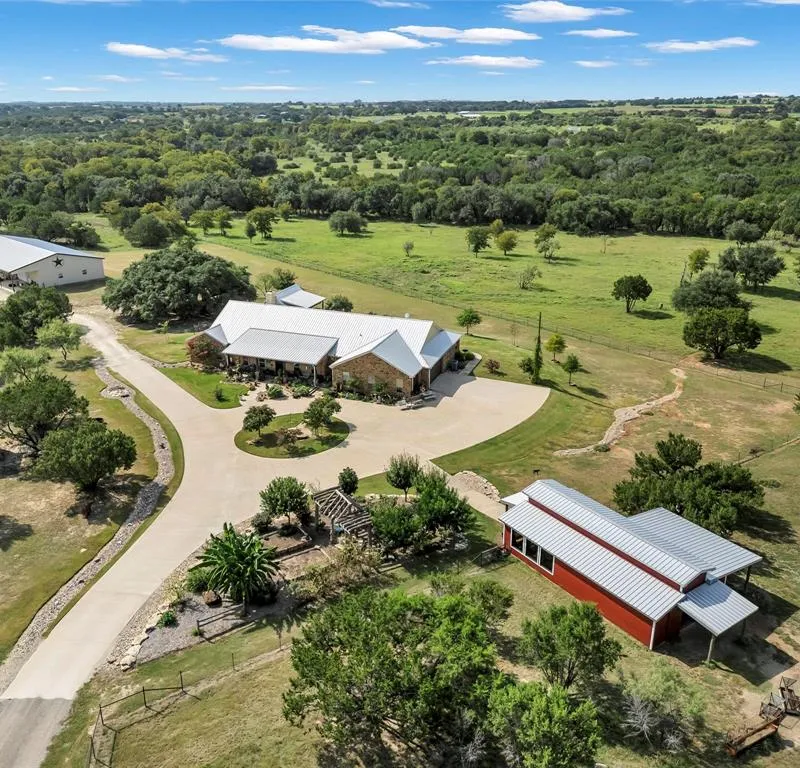 1000 Billings Road, Tolar TX 76476