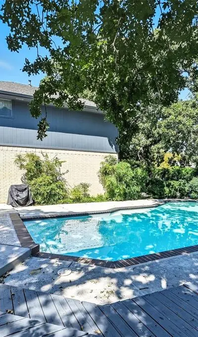 2201 Adams Drive, Arlington TX 76011 - Photo 4