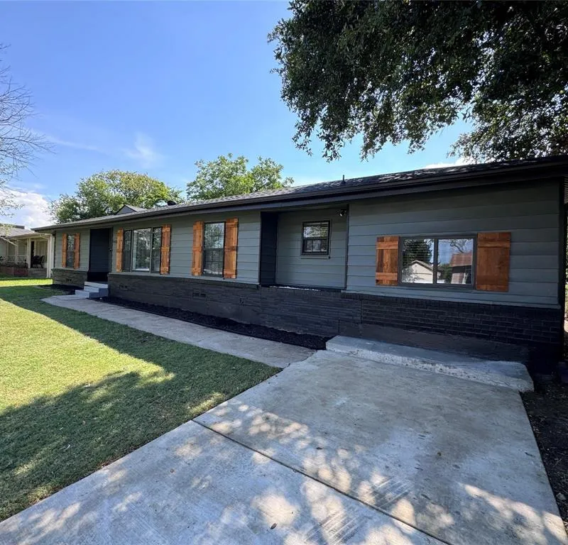 2608 Roseland Street, Fort Worth TX 76103