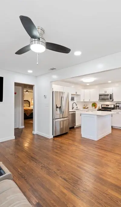 2114 Engle Avenue, Dallas TX 75224 - Photo 2