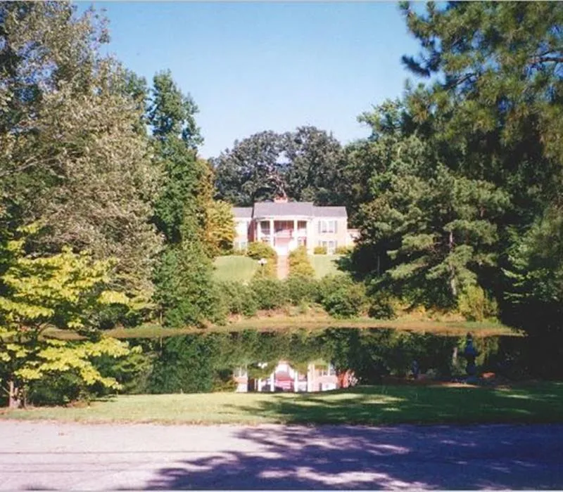 2900 S Robertson Avenue, Tyler TX 75701