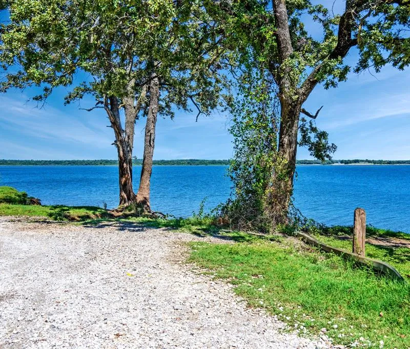 241 Robin Hood Road, Gordonville TX 76245