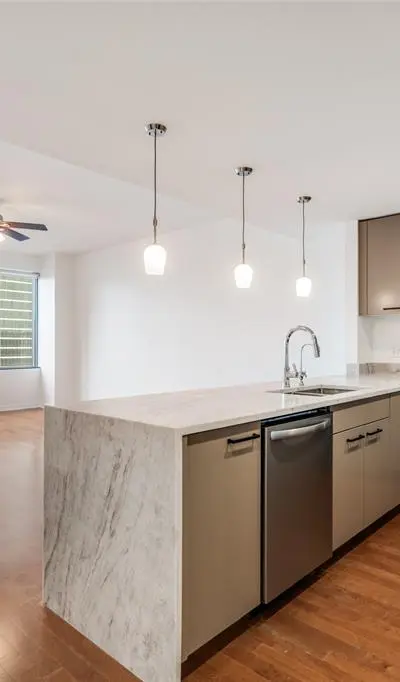 1200 Main Street # 804, Dallas TX 75202 - Photo 2