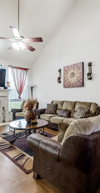 305 Ravenna Road, Lake Dallas TX 75065 - Photo 5