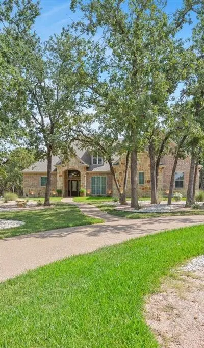 1092 Century Oaks Drive, China Spring TX 76633