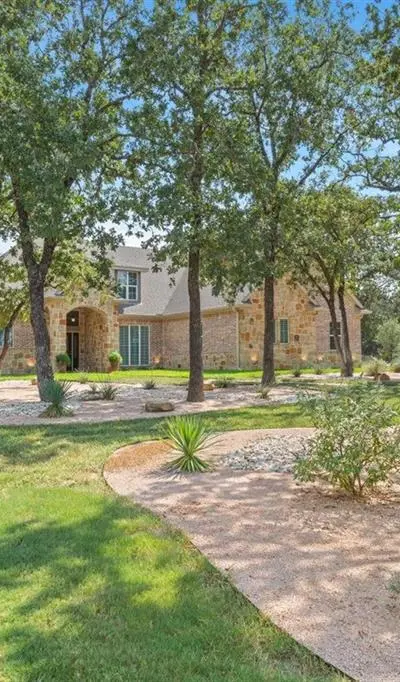 1092 Century Oaks Drive, China Spring TX 76633 - Photo 3