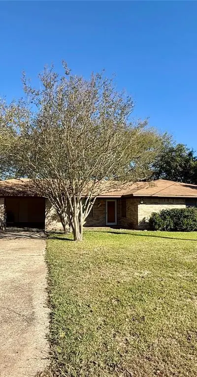 208 W Main Street, Cumby TX 75433