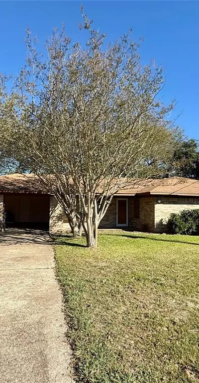 208 W Main Street, Cumby TX 75433 - Photo 4