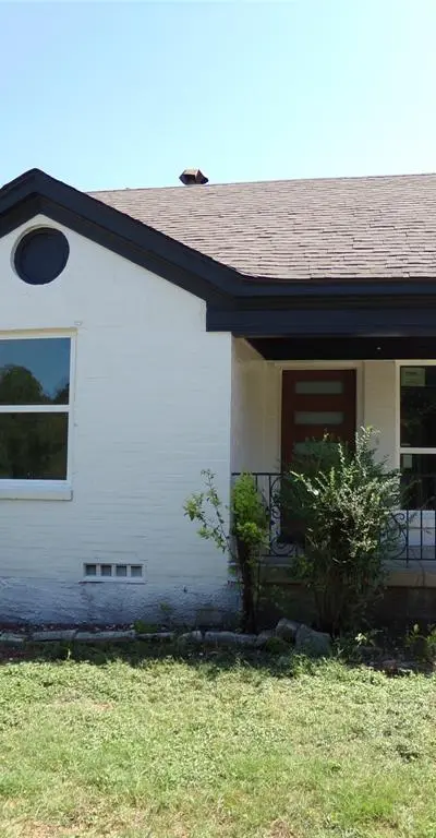 1310 Elmwood Boulevard, Dallas TX 75224 - Photo 2
