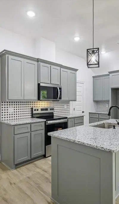 111 N Oak Street, Ector TX 75439
