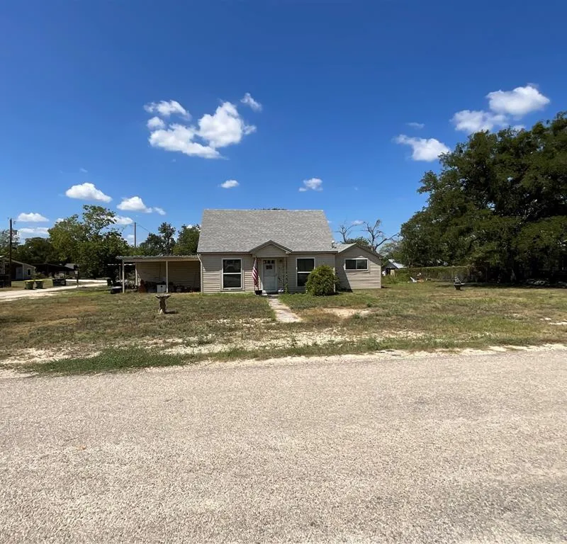 302 Hillcrest Street, Hico TX 76457
