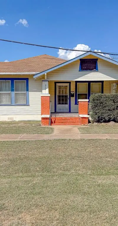 512 SW 2nd Street, Kerens TX 75144