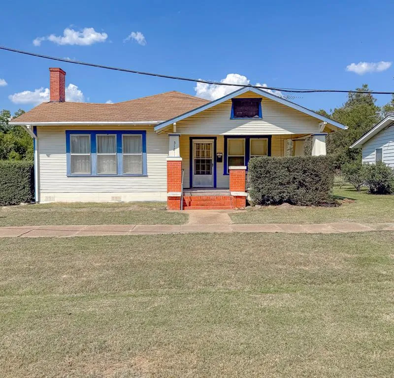 512 SW 2nd Street, Kerens TX 75144