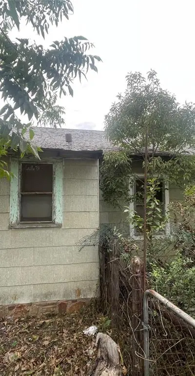 210 & 212 W 2nd Street, Breckenridge TX 76424 - Photo 3