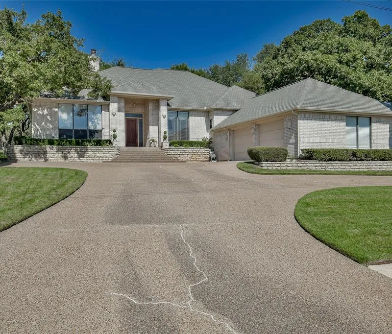 4922 Viejo, Granbury TX 76049