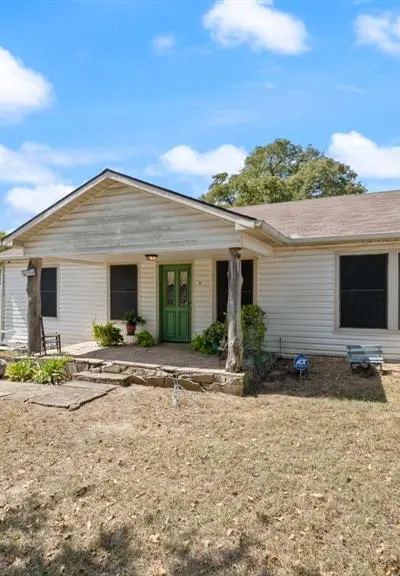 14260 N 3rd, Scurry TX 75158