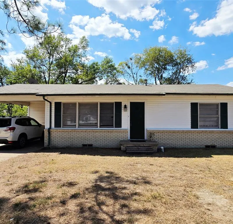 525 Maple Street, Commerce TX 75428
