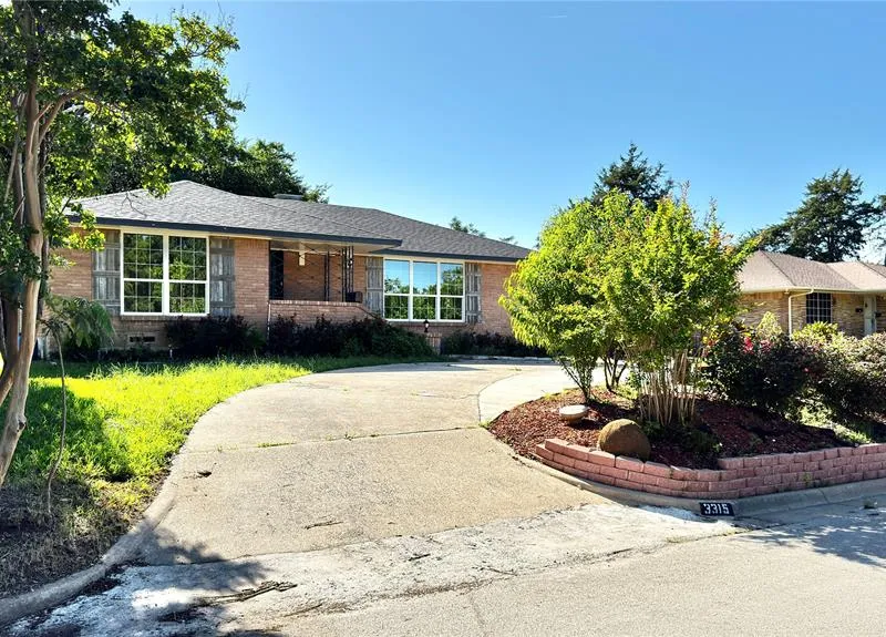3315 Cedarcroft Lane, Dallas TX 75233