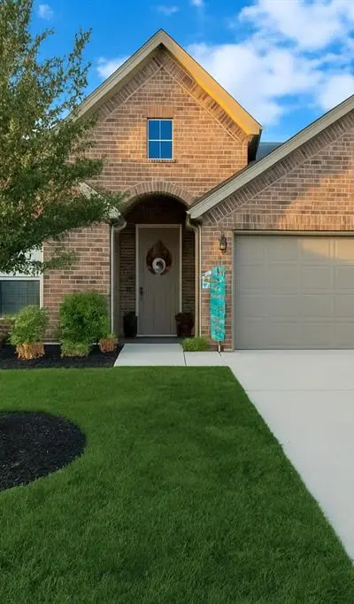 120 Cheryl Drive, Keene TX 76059