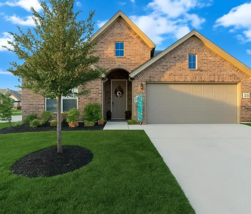 120 Cheryl Drive, Keene TX 76059
