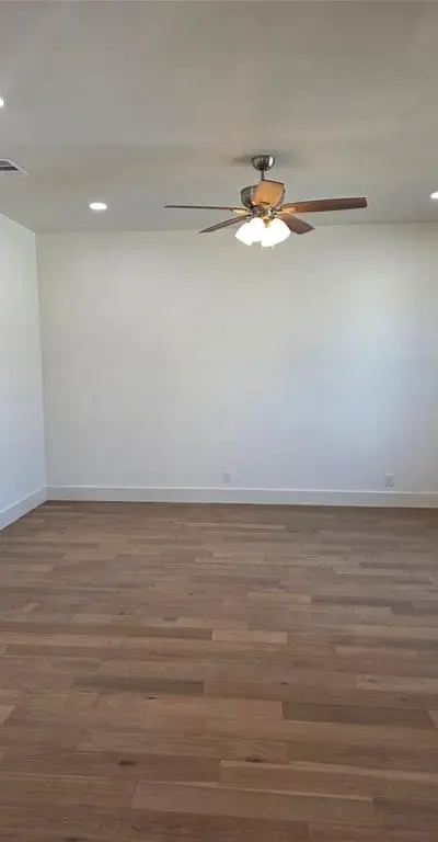 203 W Cherry Street, Nocona TX 76255 - Photo 4