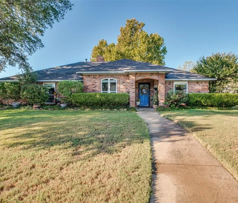 722 Corinthian Place, Duncanville TX 75137