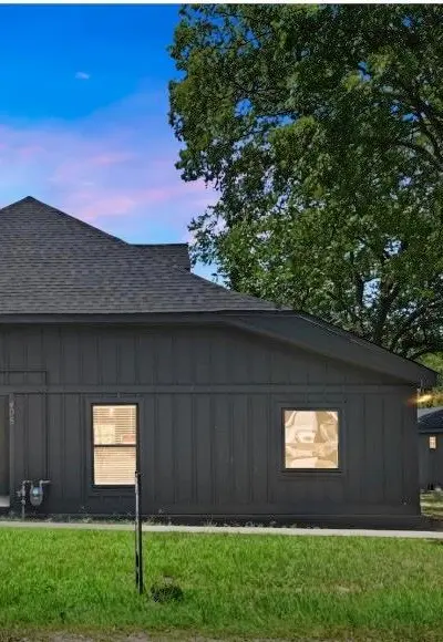 405 Walker Street, Eustace TX 75124