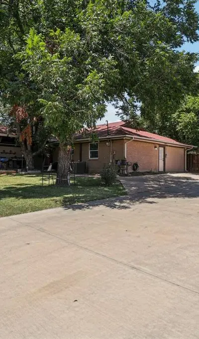 1213 W Tarrant Road, Grand Prairie TX 75050 - Photo 2