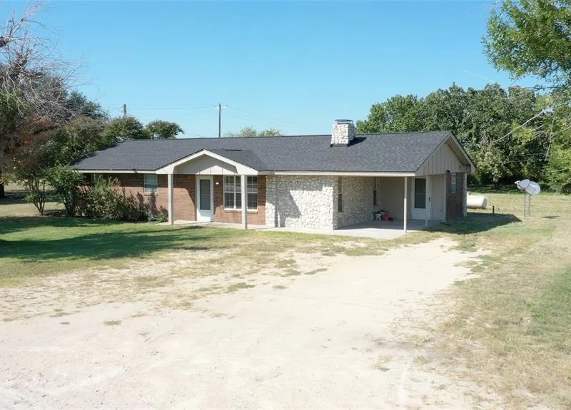 226 County Road 1557, Chico TX 76431