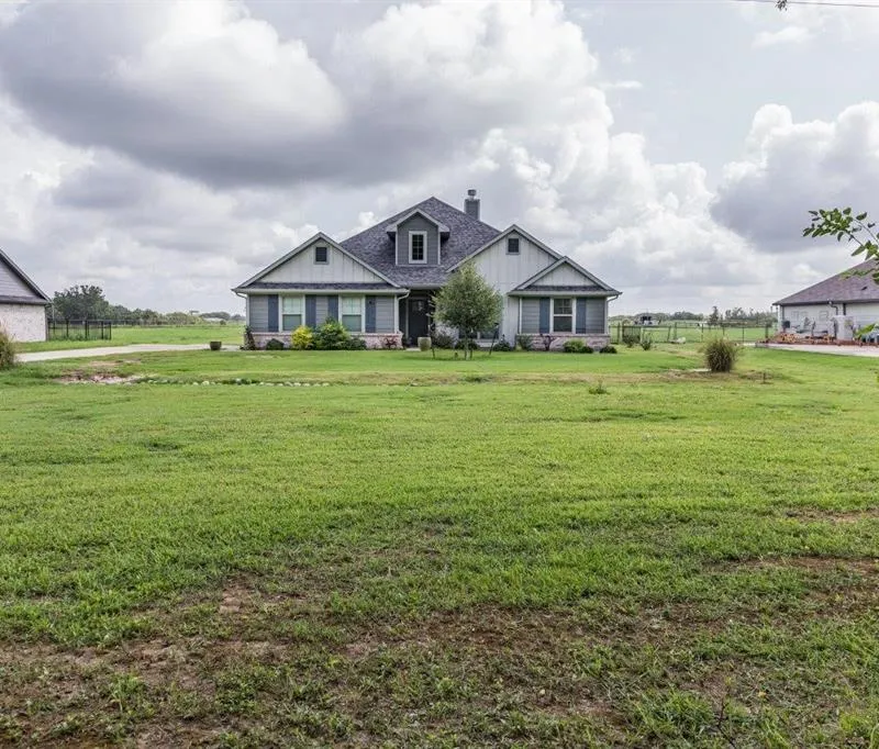 10393 County Road 346, Terrell TX 75161