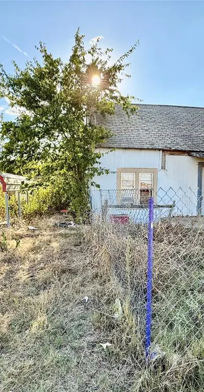 211 Cherry Street, Millsap TX 76066