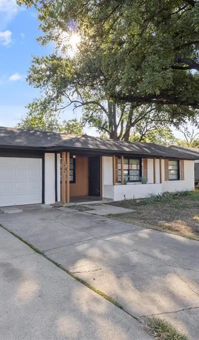 1809 Balla Way, Grand Prairie TX 75051 - Photo 2