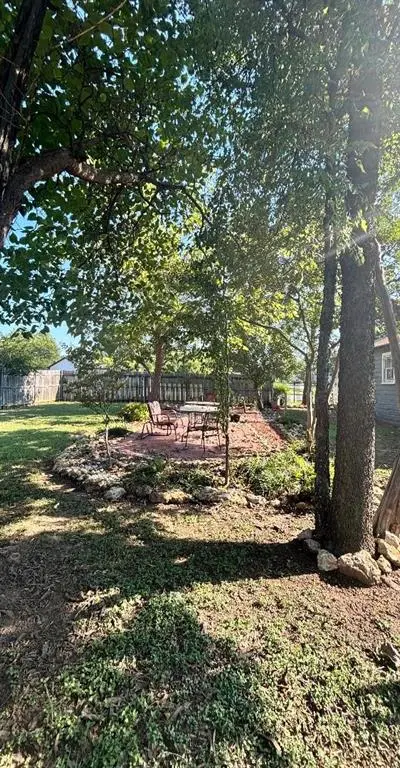 3801 E Berry Street, Fort Worth TX 76105 - Photo 2