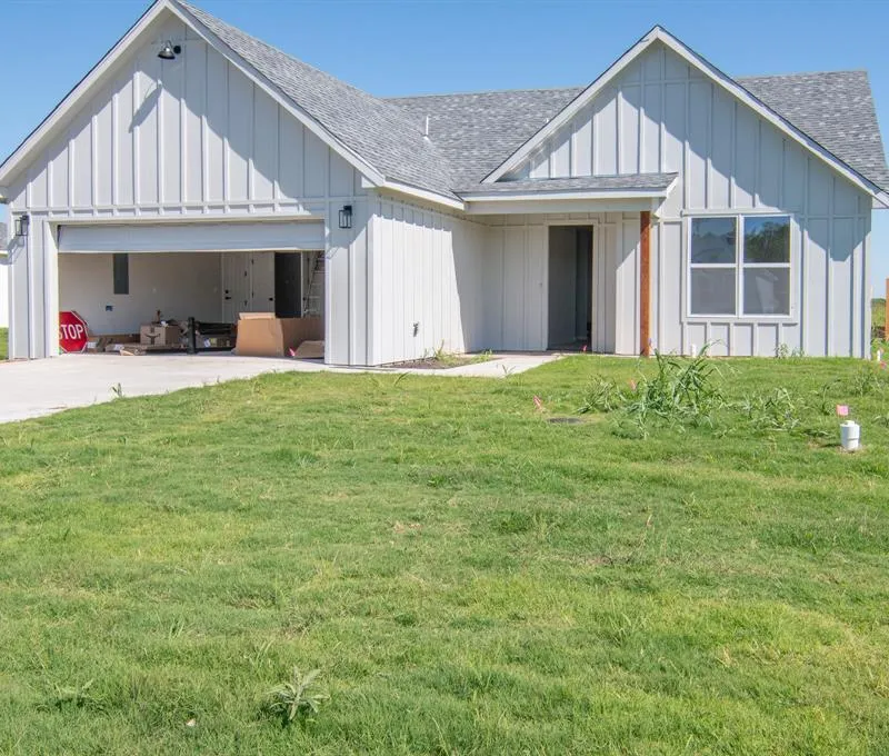 121 GUNNER Trail, Early TX 76802