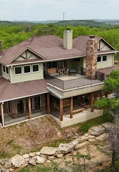 735 Gresham Lane, Jacksboro TX 76458