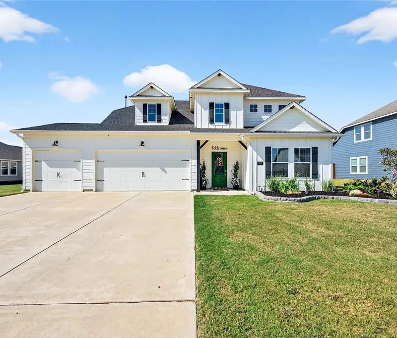 608 Finlee Way, Tioga TX 76271