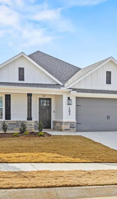 102 Maverick Trail, Valley View TX 76272 - Photo 2