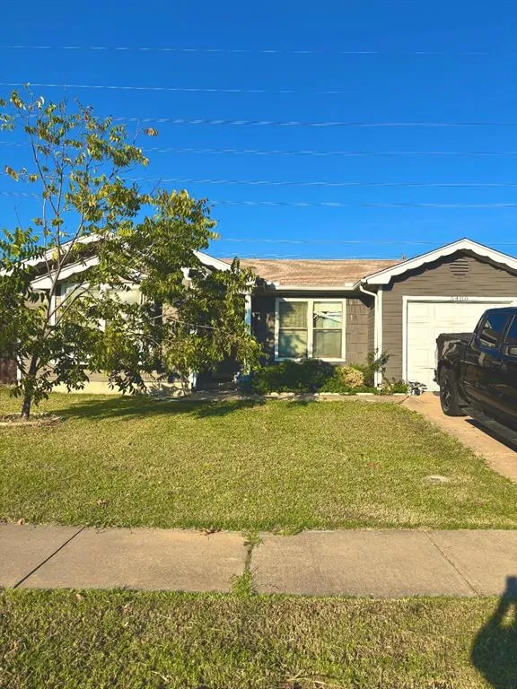 5400 Creek Valley Drive, Arlington TX 76018