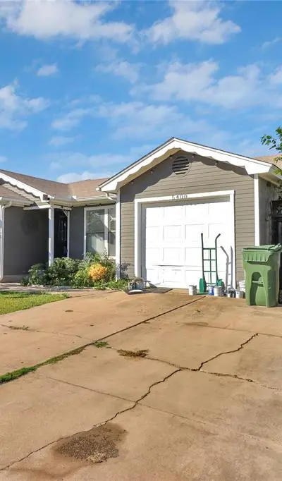 5400 Creek Valley Drive, Arlington TX 76018 - Photo 2