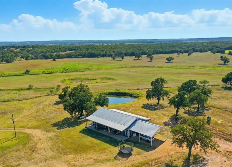 1734 Davis Road, Lipan TX 76462