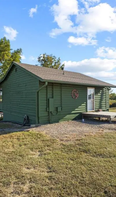 300 County Road 27100, Honey Grove TX 75446 - Photo 3