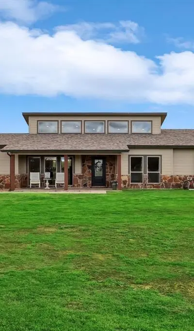 812 Mckenzie Road, Tioga TX 76271