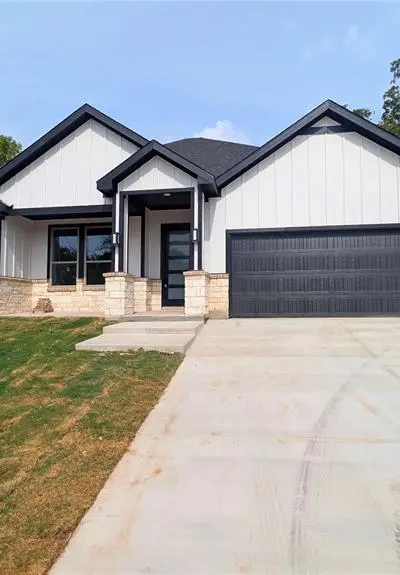 3105 Finley Street, Fort Worth TX 76111 - Photo 2