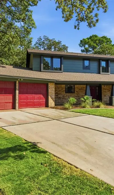 401 Rocky Canyon Court, Arlington TX 76011