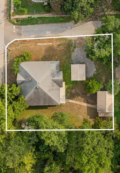 100 W Groves Street, Big Sandy TX 75755 - Photo 3