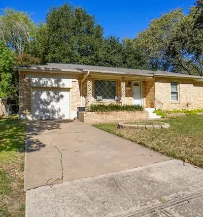 341 Hurst Drive, Bedford TX 76022