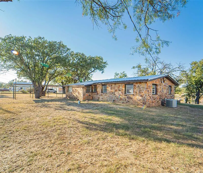 6652 County Road 304, Breckenridge TX 76424